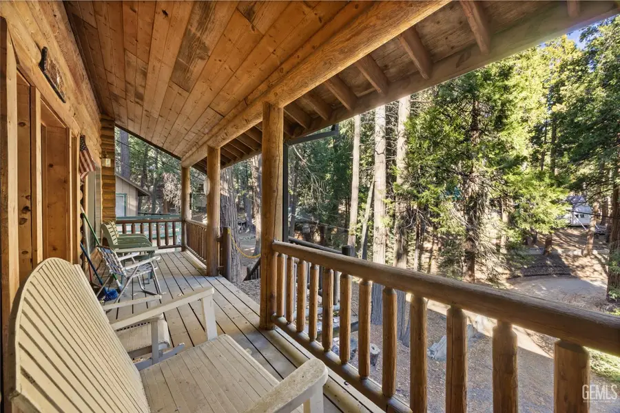 8717 OLD STATE ROAD, Wofford Heights, CA 93285 - Image #2