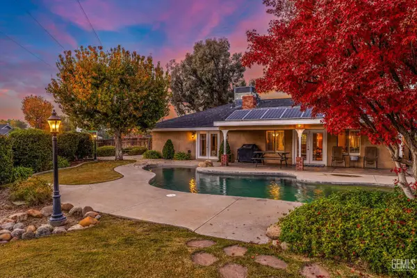 6001 MEADOW GLEN WAY, Bakersfield, CA 93306