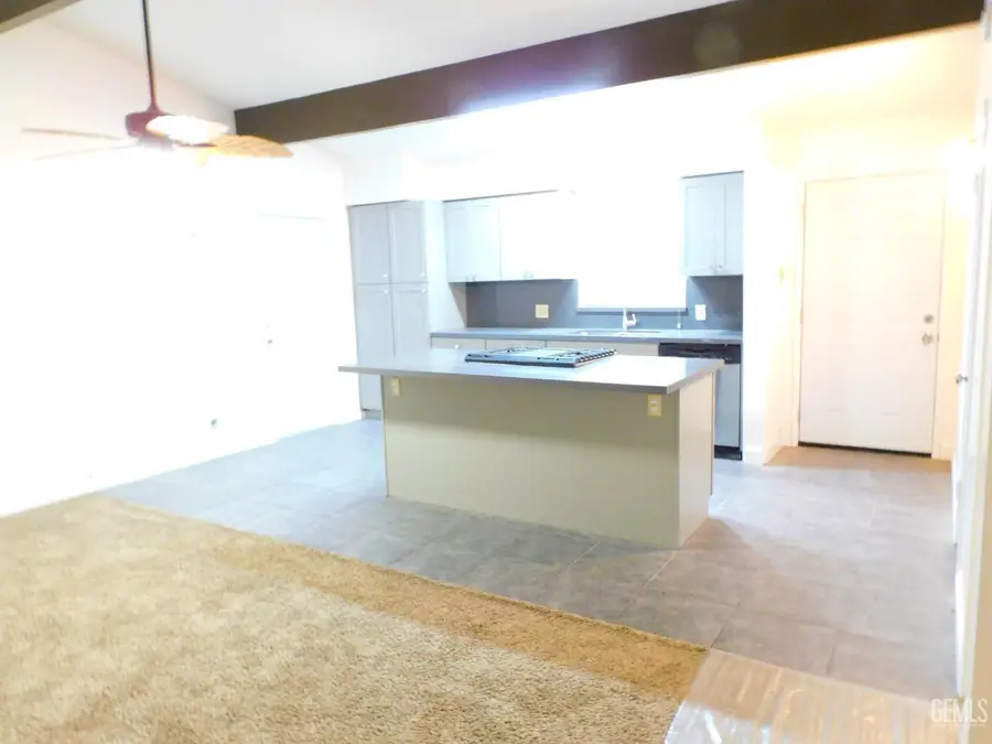 417 POPLAR AVENUE, Bakersfield, CA 93305 - Image #3