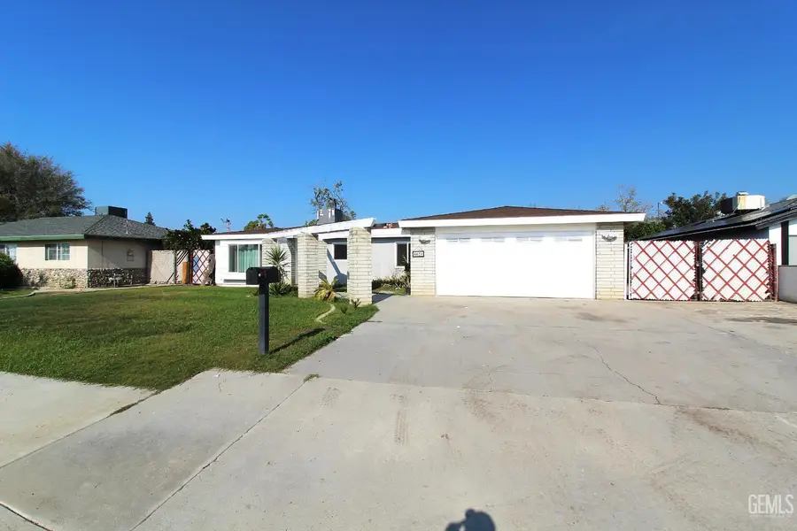 4624 HARRIS ROAD, Bakersfield, CA 93313 - Image #2
