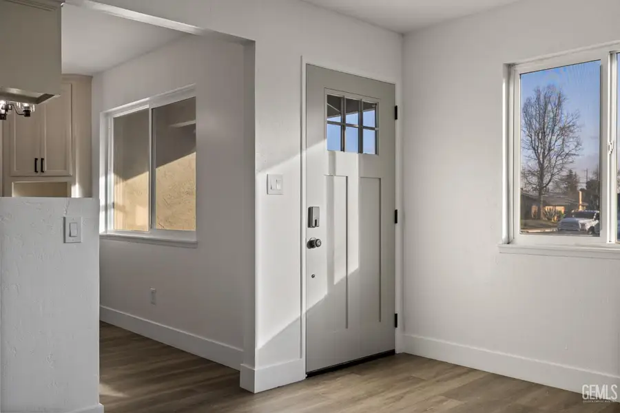 6104 CUMIN LANE, Bakersfield, CA 93309 - Image #3