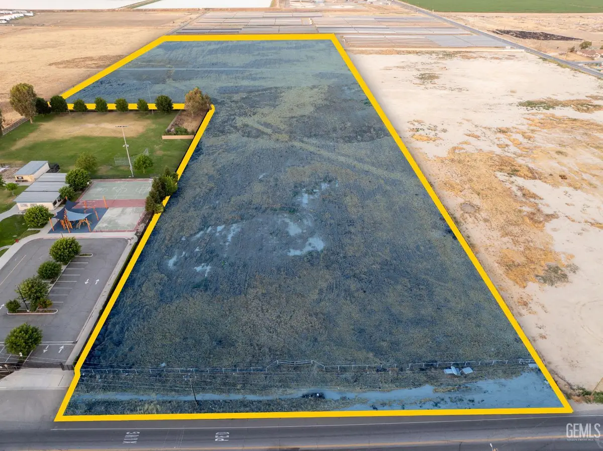 2826 COTTONWOOD ROAD, Bakersfield, CA 93307 - Image #1