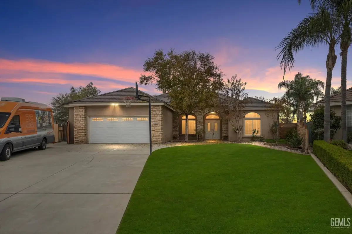 15321 N LAKE BERRYESSA COURT, Bakersfield, CA 93314 - Image #1