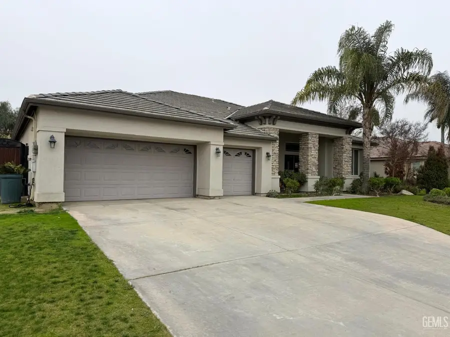 13115 HINAULT DRIVE, Bakersfield, CA 93314 - Image #2