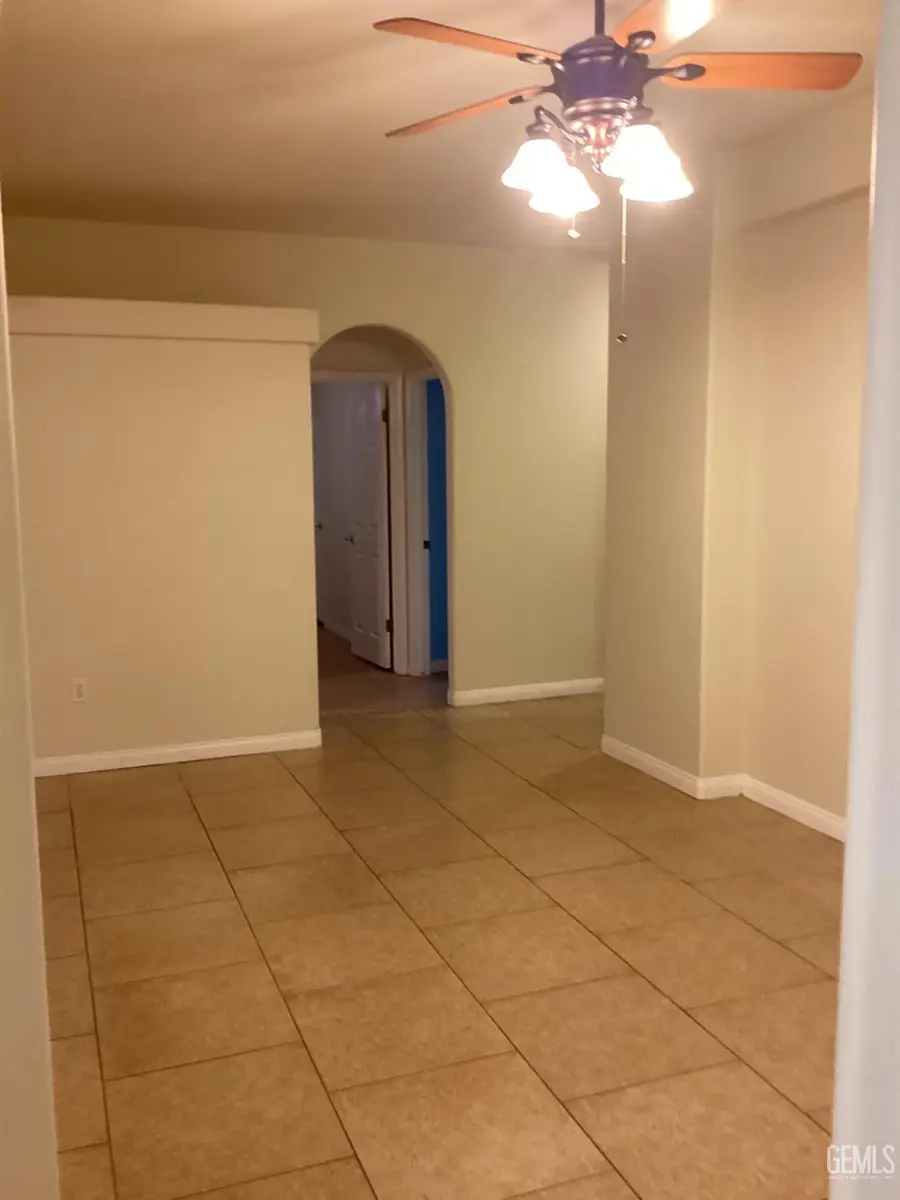 9808 BLACKFOOT DRIVE, Bakersfield, CA 93312 - Image #2