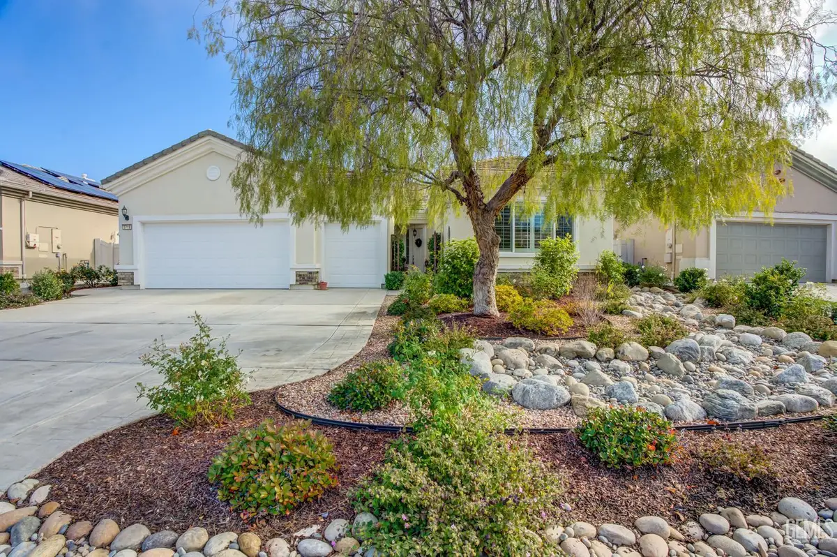 5719 PRIMROSE VISTA COURT, Bakersfield, CA 93306 - Image #1