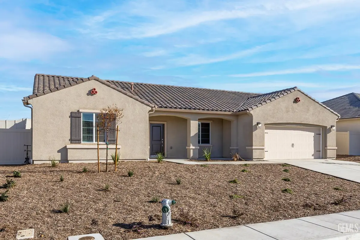 8301 GRAY JAY COURT, Bakersfield, CA 93306 - Image #1
