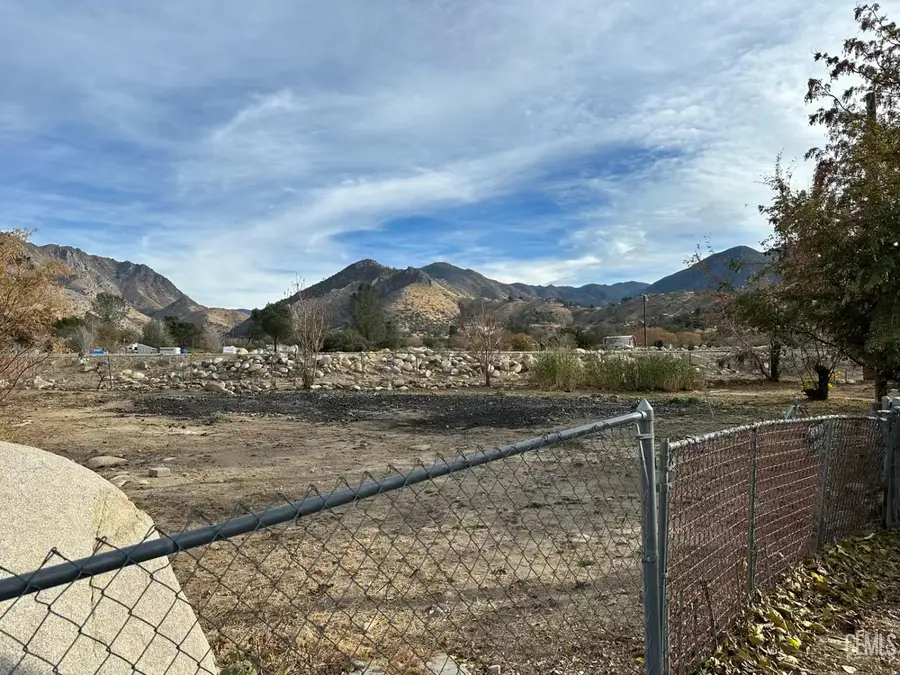 2734 COMMERCIAL AVENUE, Mountain Mesa, CA 93240 - Image #3