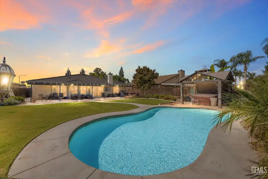 5900 LATINA DRIVE, Bakersfield, CA 93308 - Image #2