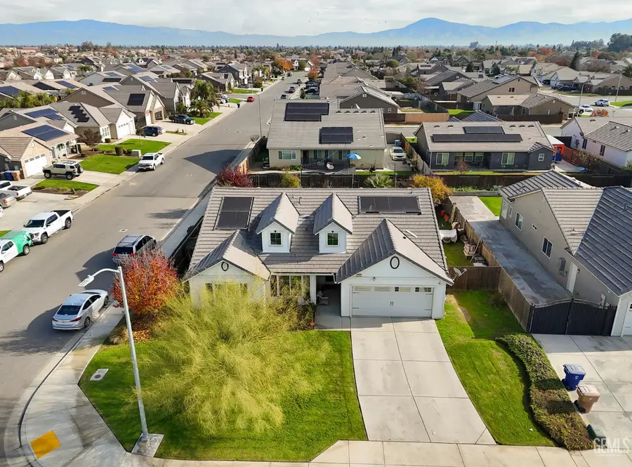 9000 FARMINGTON WAY, Bakersfield, CA 93313 - Image #3