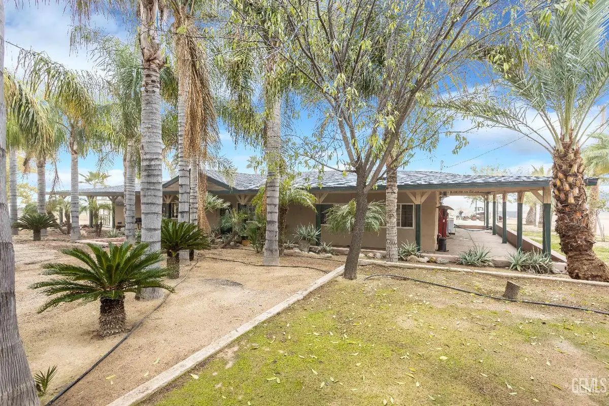 28345 GARDNER FIELD ROAD, Taft, CA 93268 - Image #1