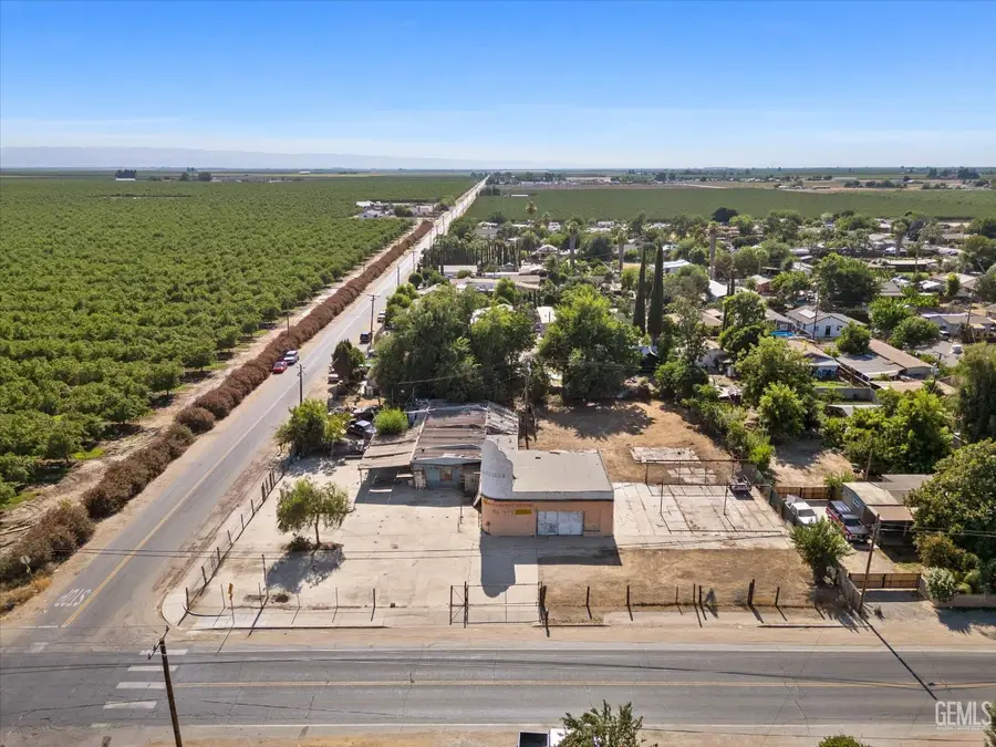 18499 SHAFTER AVENUE, Shafter, CA 93263 - Image #3