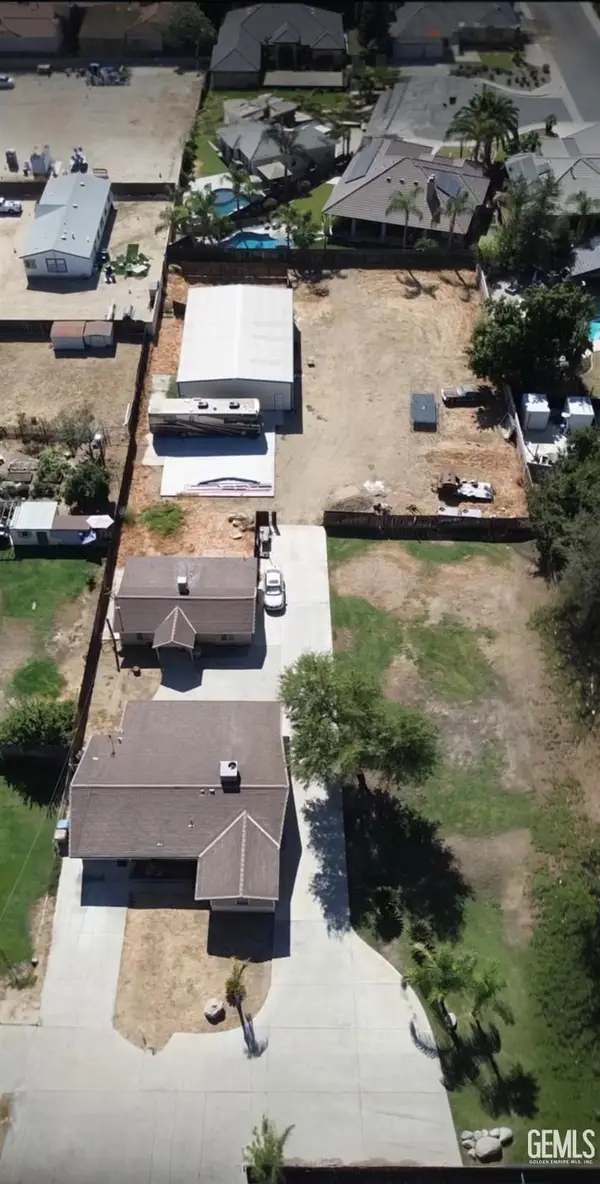 10931 SHELLABARGER ROAD, Bakersfield, CA 93312