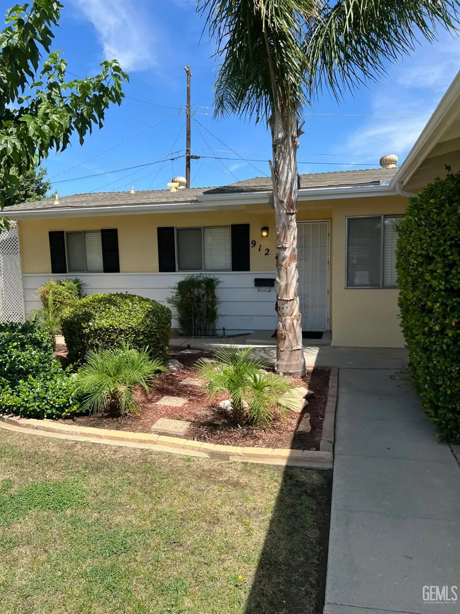 912 MONNA AVENUE, Bakersfield, CA 93308 - #2