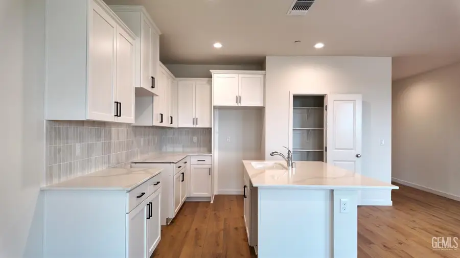 10815 TATUK WAY, Bakersfield, CA 93311 - #3