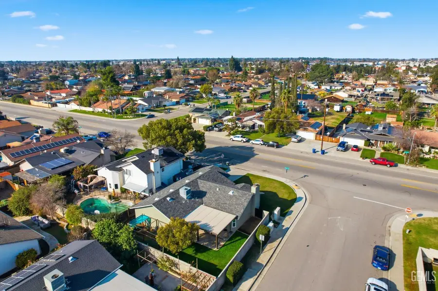 3401 HARRIS ROAD, Bakersfield, CA 93313 - Image #2