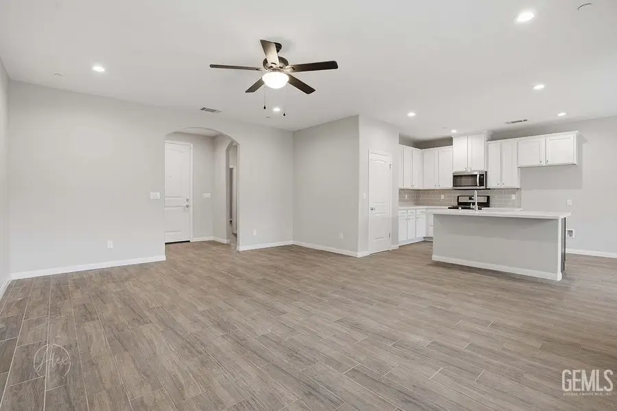 8504 KOWA STREET, Bakersfield, CA 93314 - Image #2