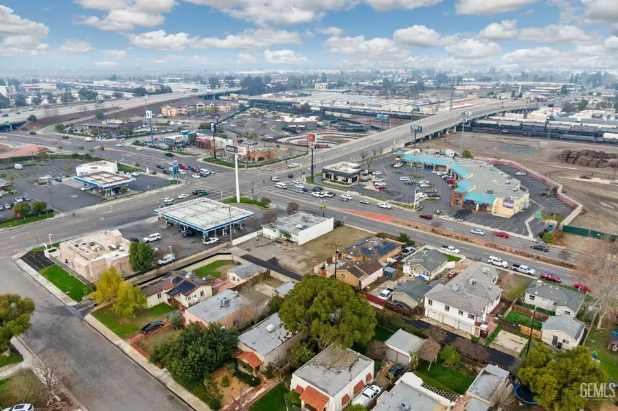 3109 CALIFORNIA AVENUE, Bakersfield, CA 93304 - Image #2
