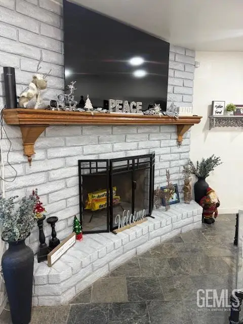 406 BRYNHURST, Bakersfield, CA 93304 - Image #2