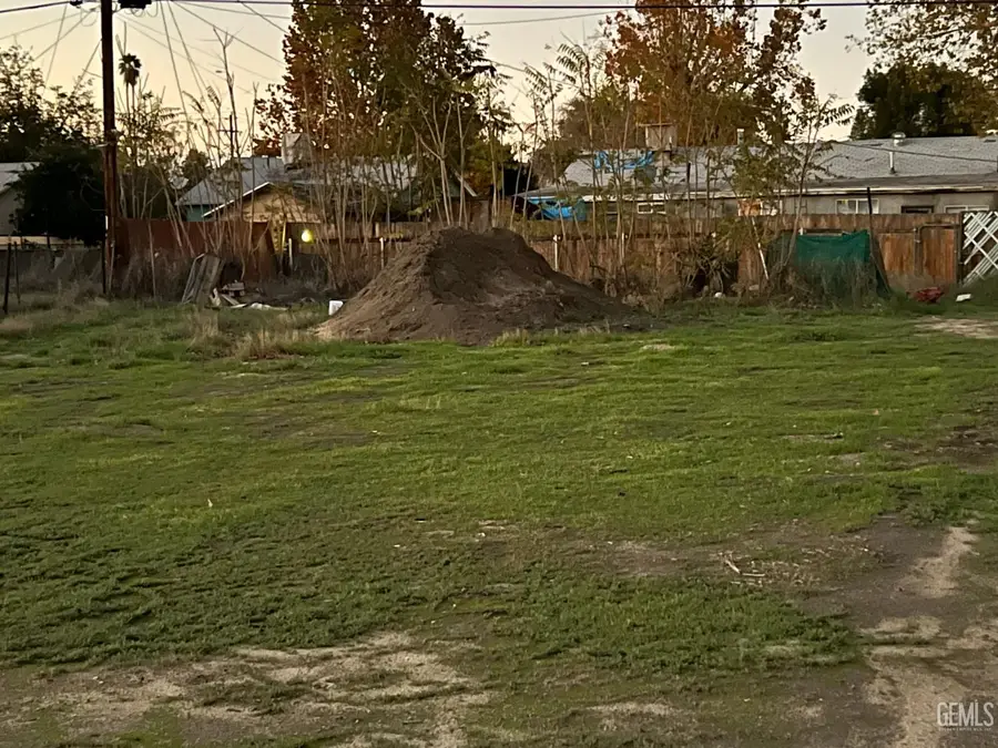 4420 BELLE TERRACE, Bakersfield, CA 93309 - Image #3