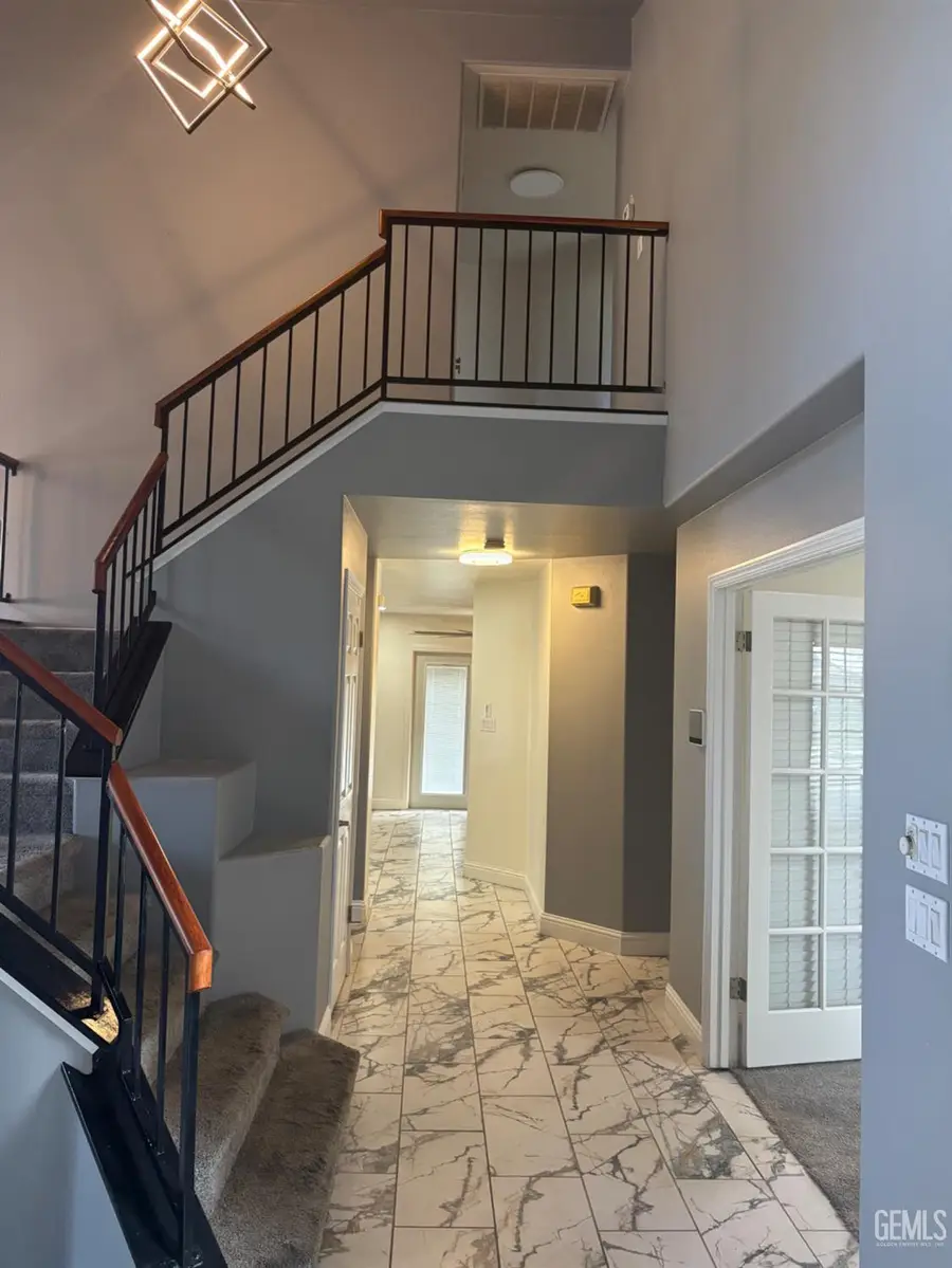 5816 GREENHORN MOUNTAIN COURT, Bakersfield, CA 93313 - Image #3