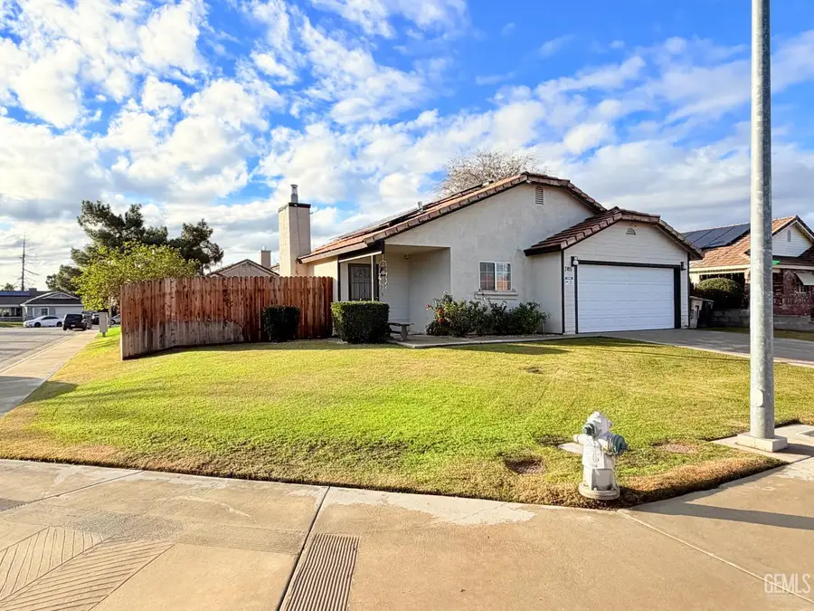 7415 ASSERI STREET, Bakersfield, CA 93313 - Image #2