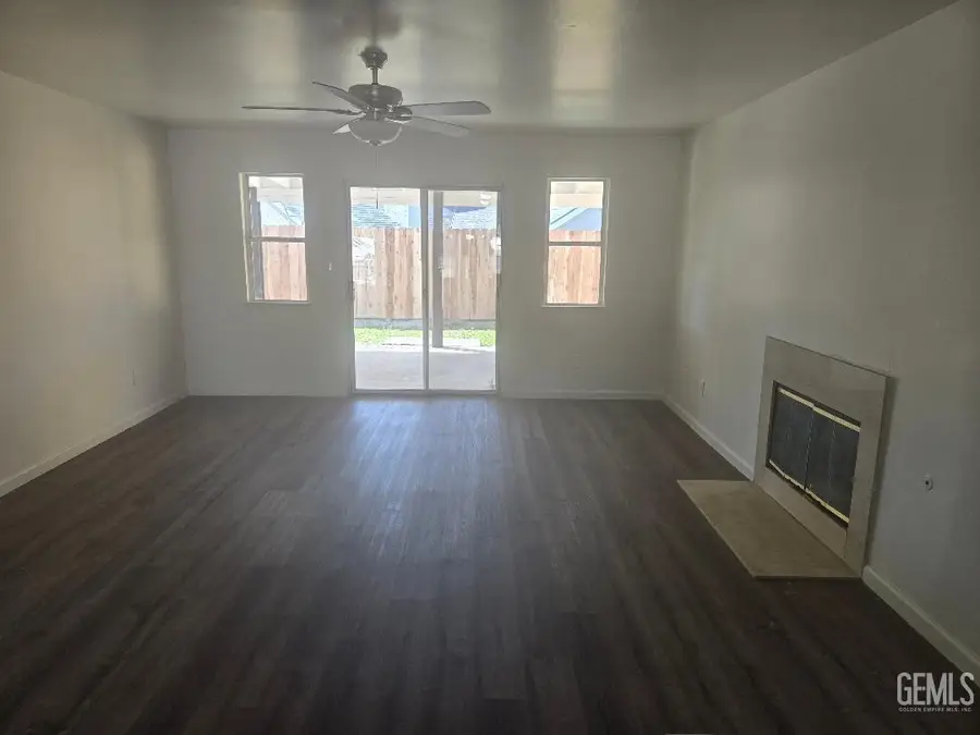 1741 VASSAR, Delano, CA 93215 - Image #3