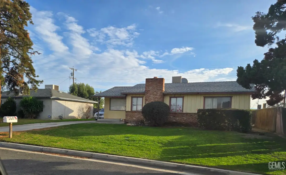 3609 GRANADA AVENUE, Bakersfield, CA 93309 - Image #1