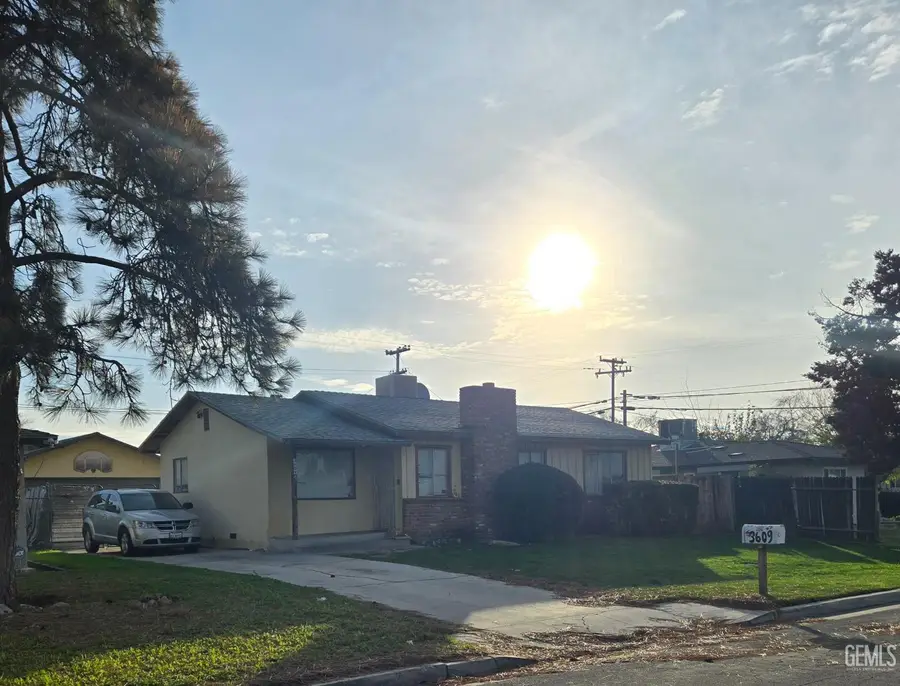 3609 GRANADA AVENUE, Bakersfield, CA 93309 - Image #3