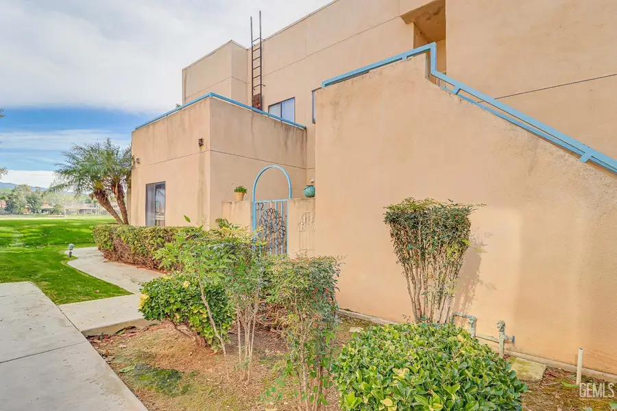 14500 LAS PALMAS DRIVE #32, Bakersfield, CA 93306 - Image #2