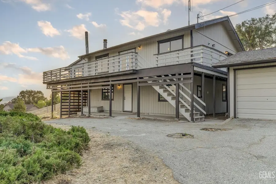 24501 PUEBLO COURT, Tehachapi, CA 93561 - Image #2