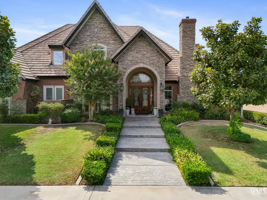 7233 FOUNTAIN VALLEY DRIVE, Bakersfield, CA 93308 - Image #3