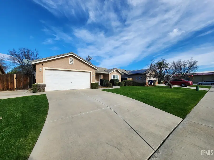 12306 VALENTANO AVENUE, Bakersfield, CA 93312 - Image #2