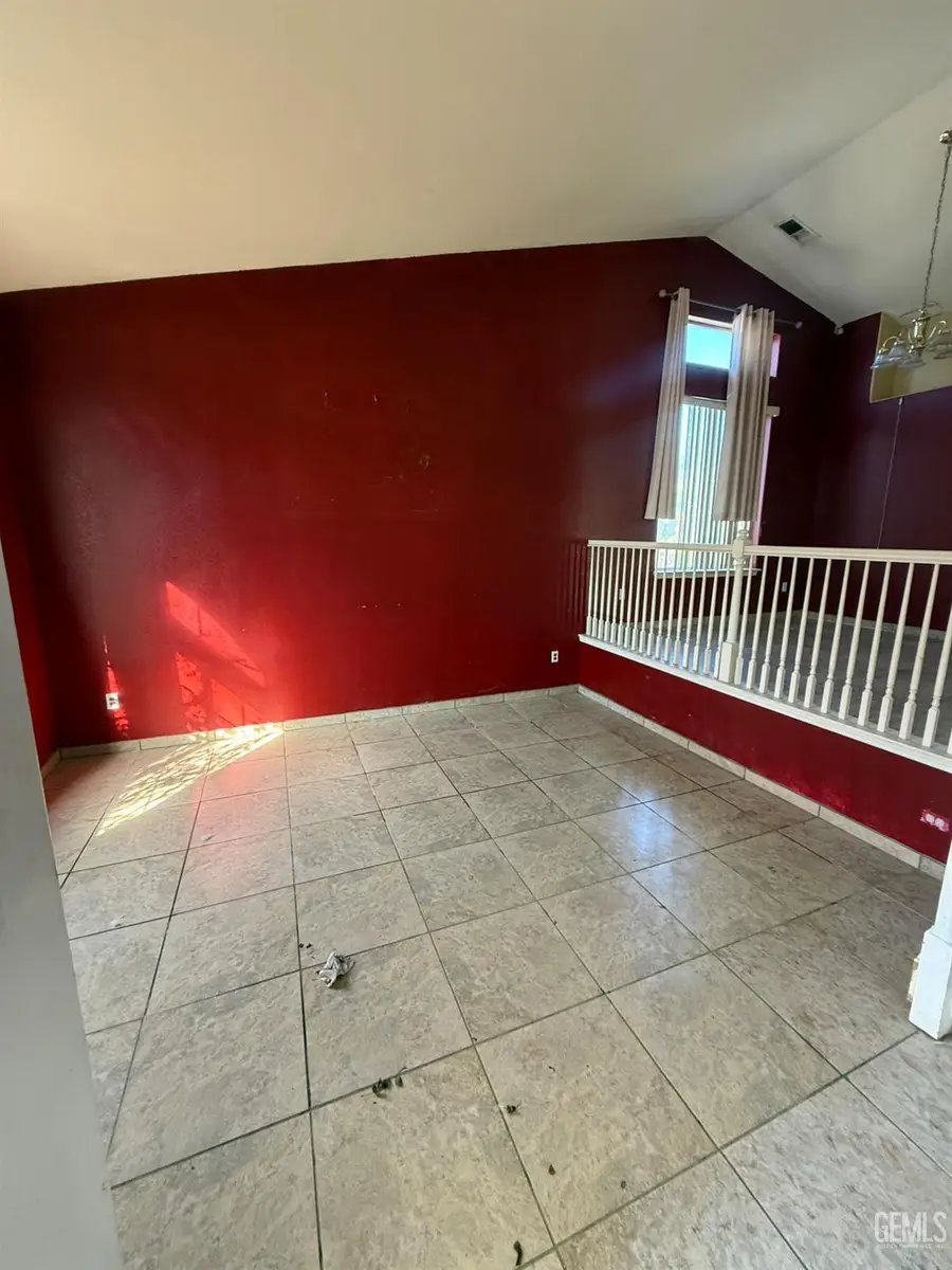 3902 OCEAN BREEZE AVENUE, Bakersfield, CA 93313 - Image #3