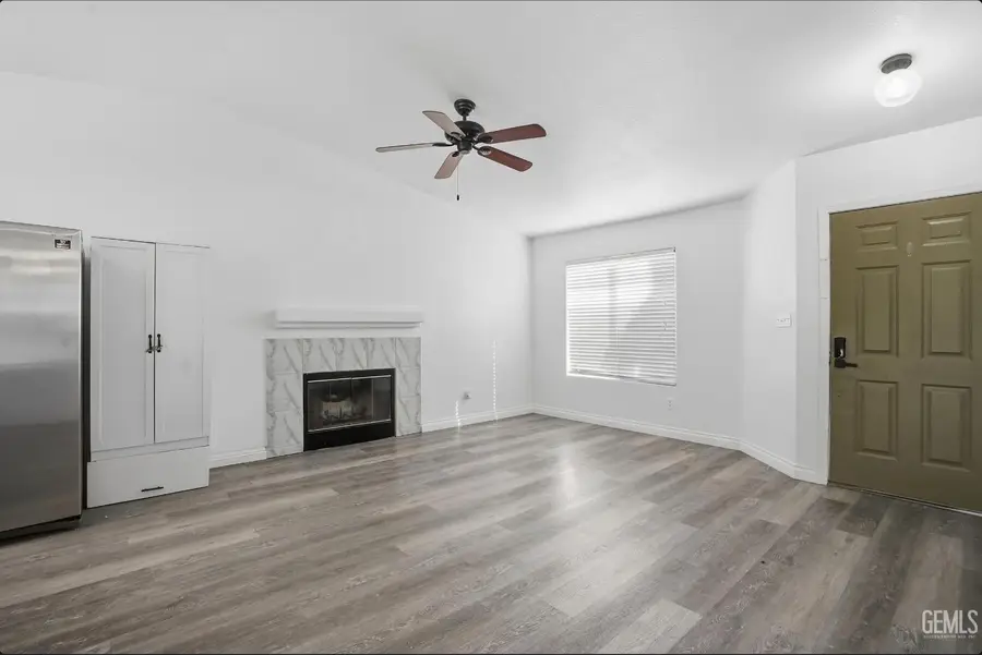 10600 PETALO DRIVE, Bakersfield, CA 93311 - #3