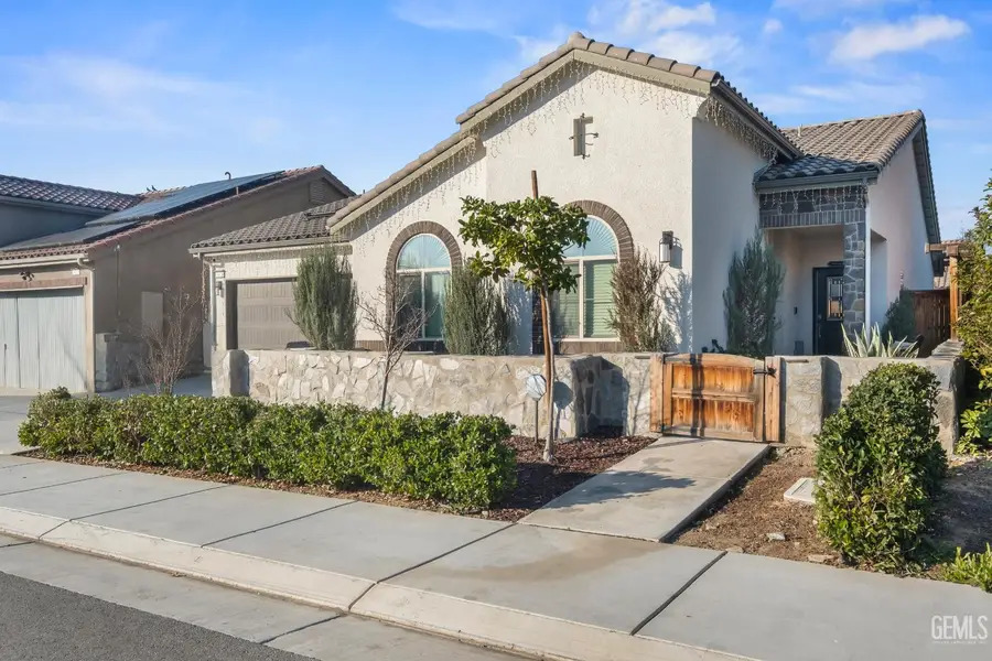 9426 WOODLAND RIDGE LANE, Shafter, CA 93263 - Image #3