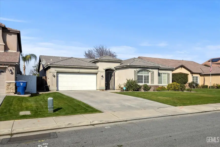 5023 VILLA BELLA LANE, Bakersfield, CA 93311 - #3