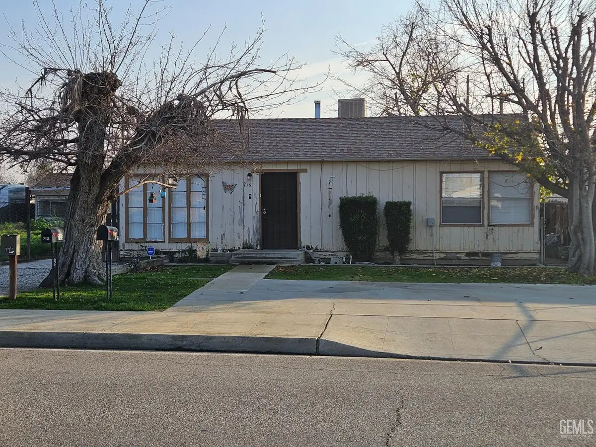 715 31ST STREET, Bakersfield, CA 93301 - Image #1