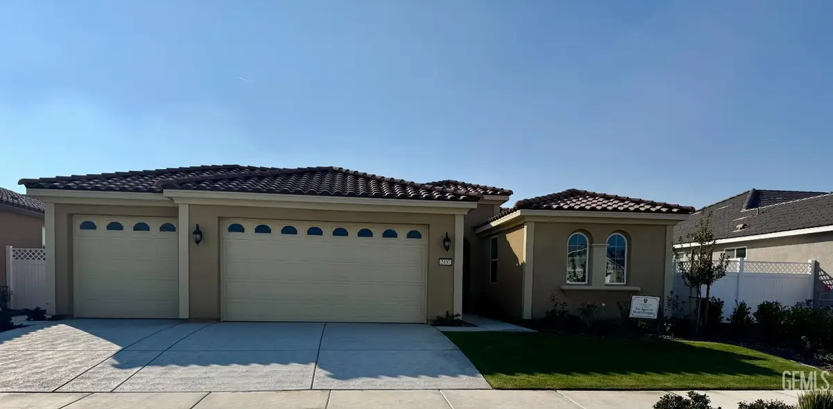 2407 ADDLINGTON STREET, Bakersfield, CA 93311 - Image #1