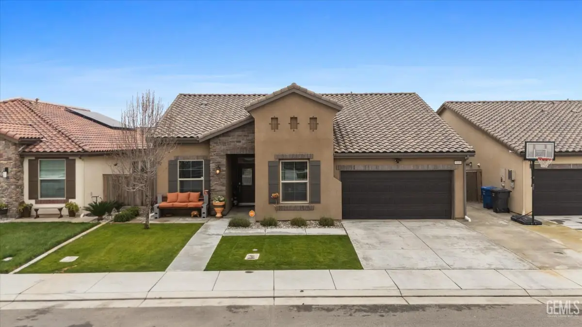 9405 LAUREL RIDGE LANE, Shafter, CA 93263 - #1