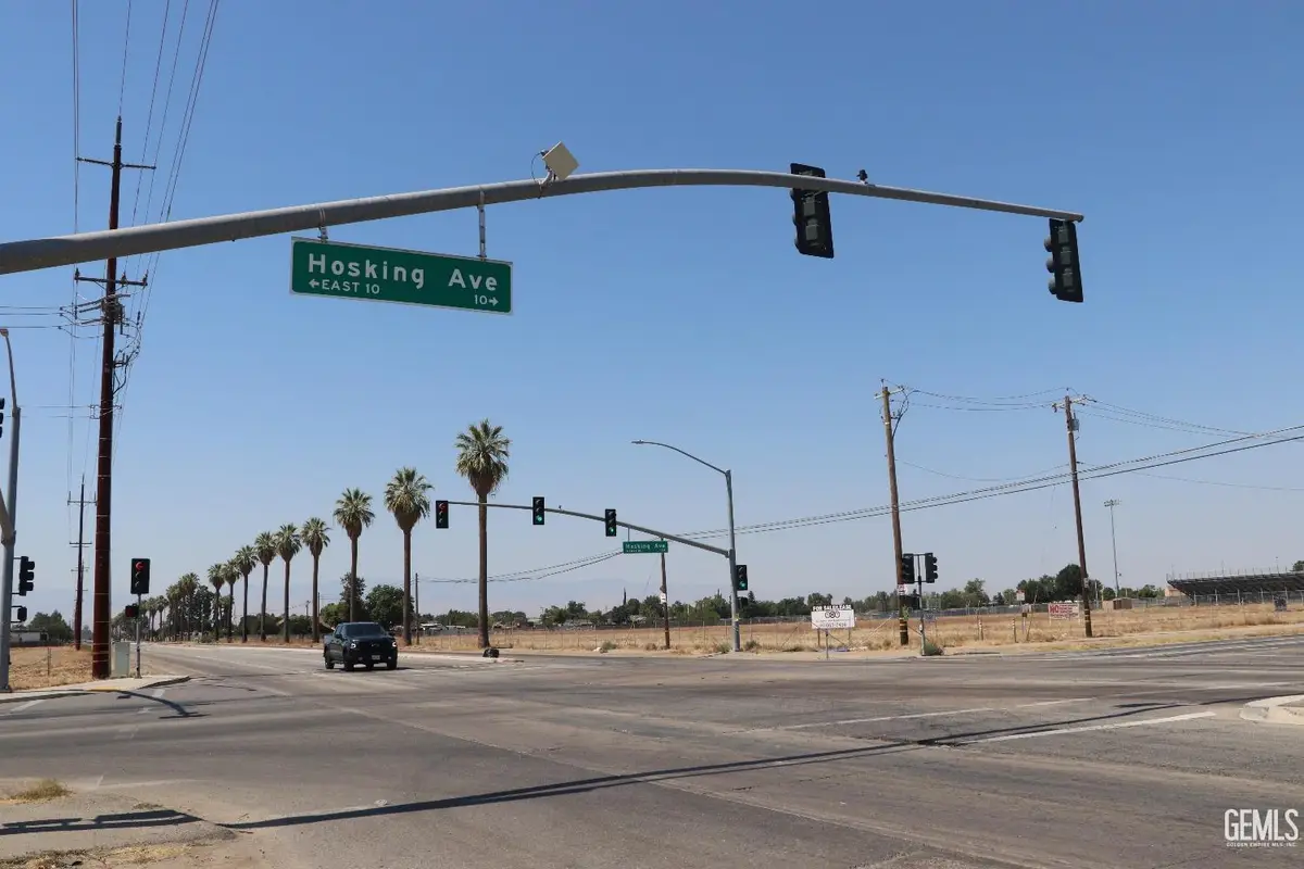 1000 HOSKING & SOUTH UNION AVENUE, Bakersfield, CA 93307 - Image #1