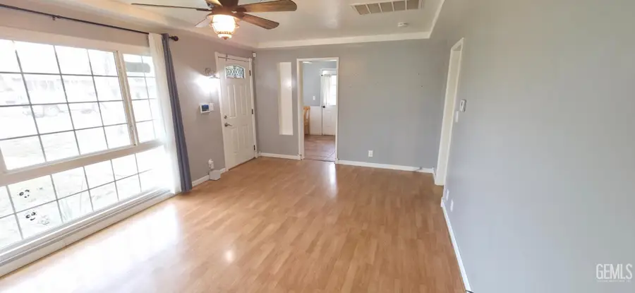 622 CYPRESS STREET, Bakersfield, CA 93304 - Image #2