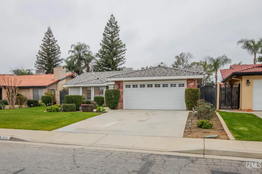 7717 ANGORAS COURT, Bakersfield, CA 93308 - Image #2
