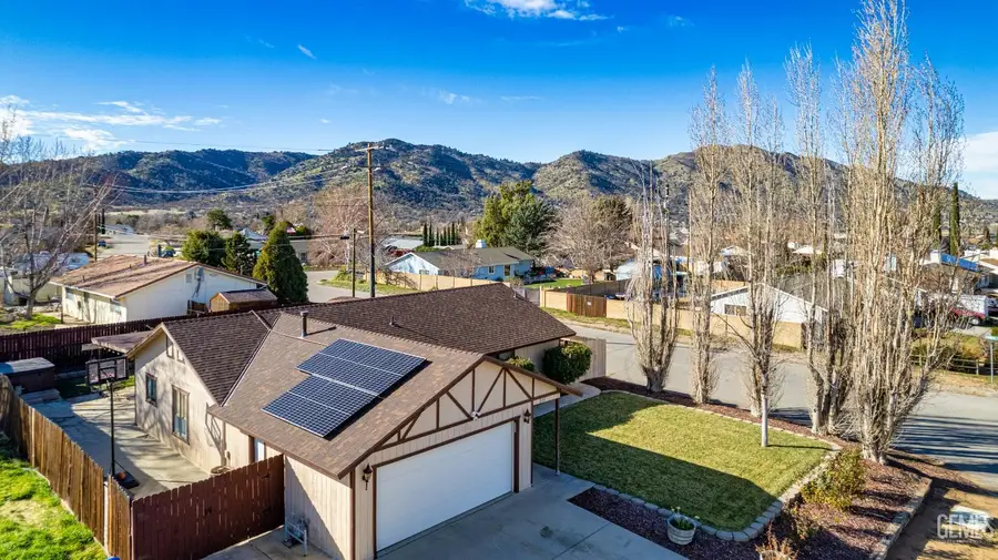 21191 SANTA BARBARA DRIVE, Tehachapi, CA 93561 - Image #3