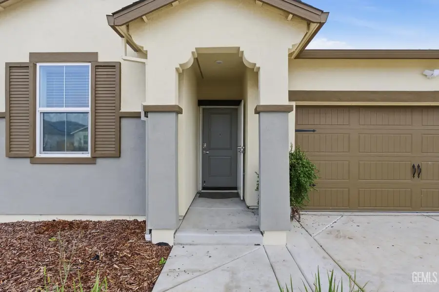 3024 AEROSMITH WAY, Stockton, CA 95212 - Image #2