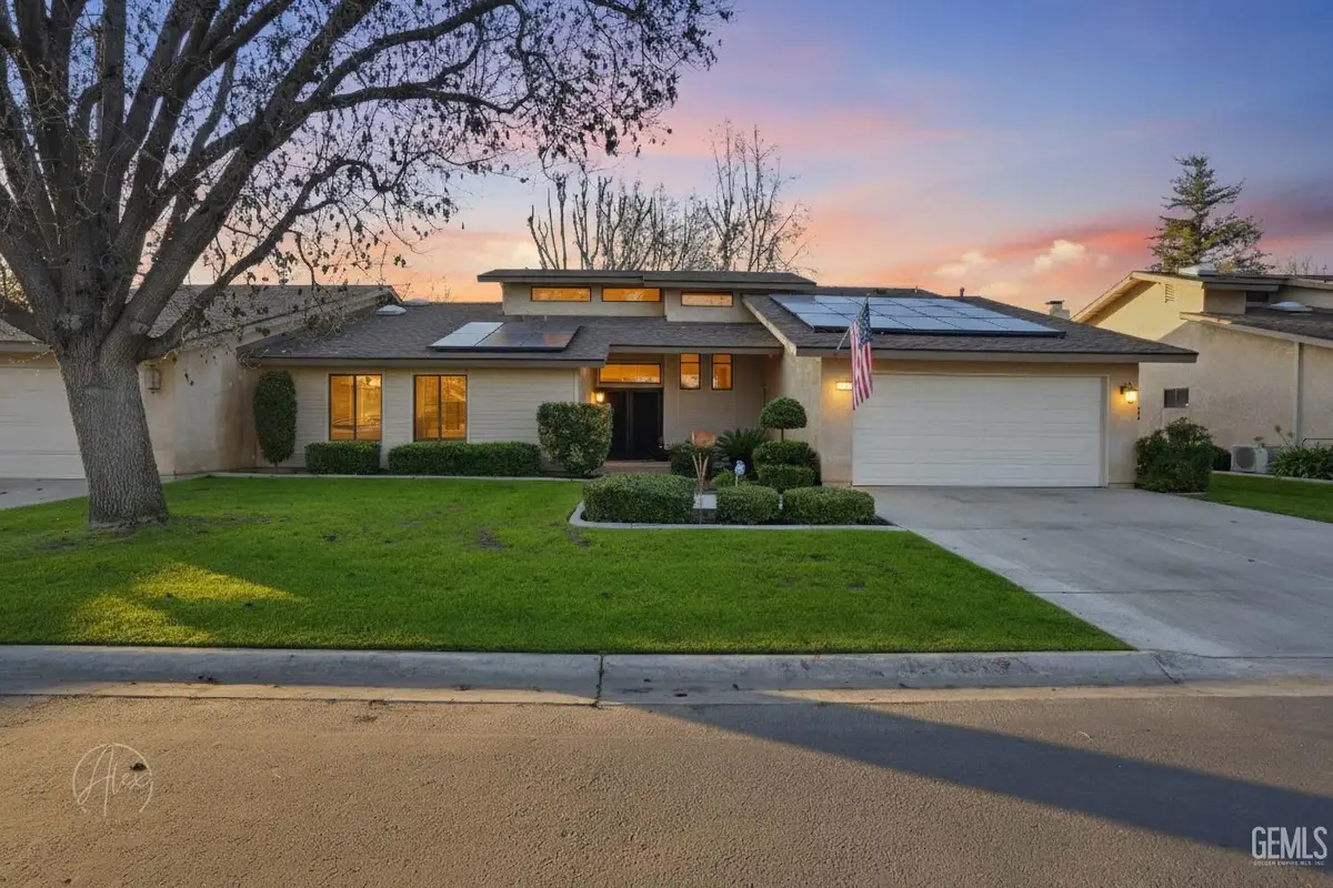 2200 EL PORTAL DR #34, Bakersfield, CA 93309 - Image #1