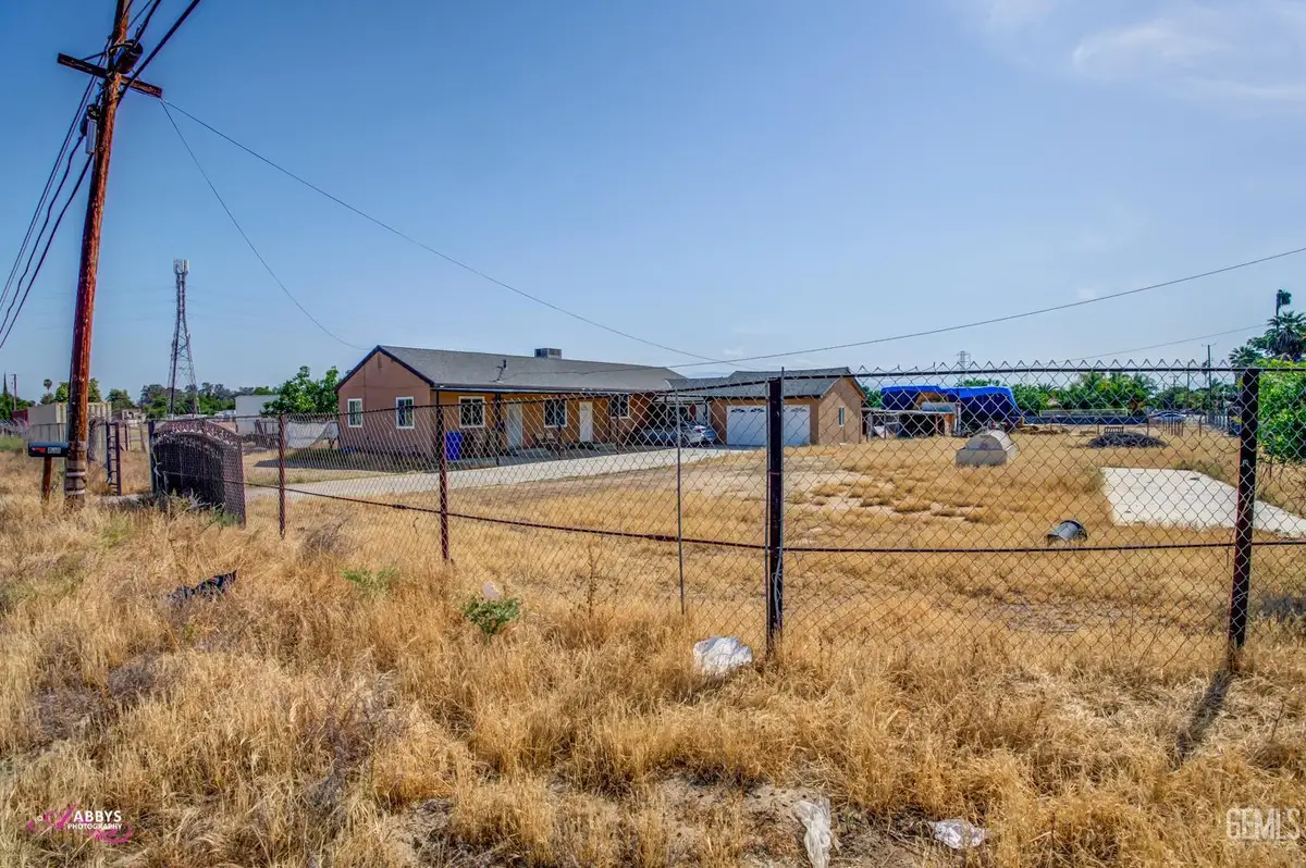 5915 WEEDPATCH HIGHWAY, Bakersfield, CA 93307 - #1