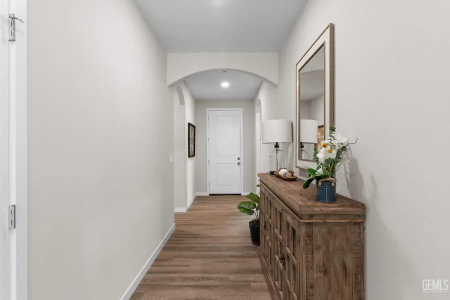 6103 CURVY HILLS DRIVE, Bakersfield, CA 93306 - Image #3