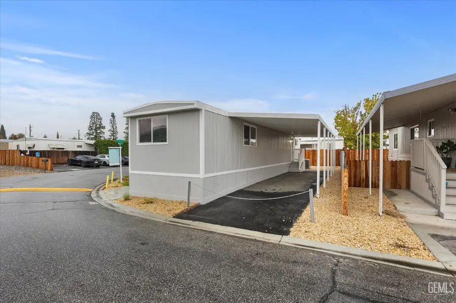 306 KINGS LANE, Bakersfield, CA 93308 - Image #3