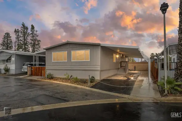 335 HICKORYWOOD LANE, Bakersfield, CA 93308